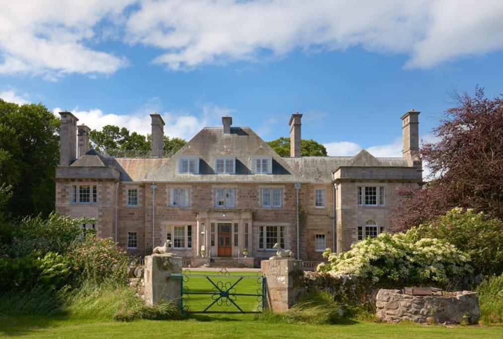 Idyllic 12 Bedroom Country Home Forres Exterior foto